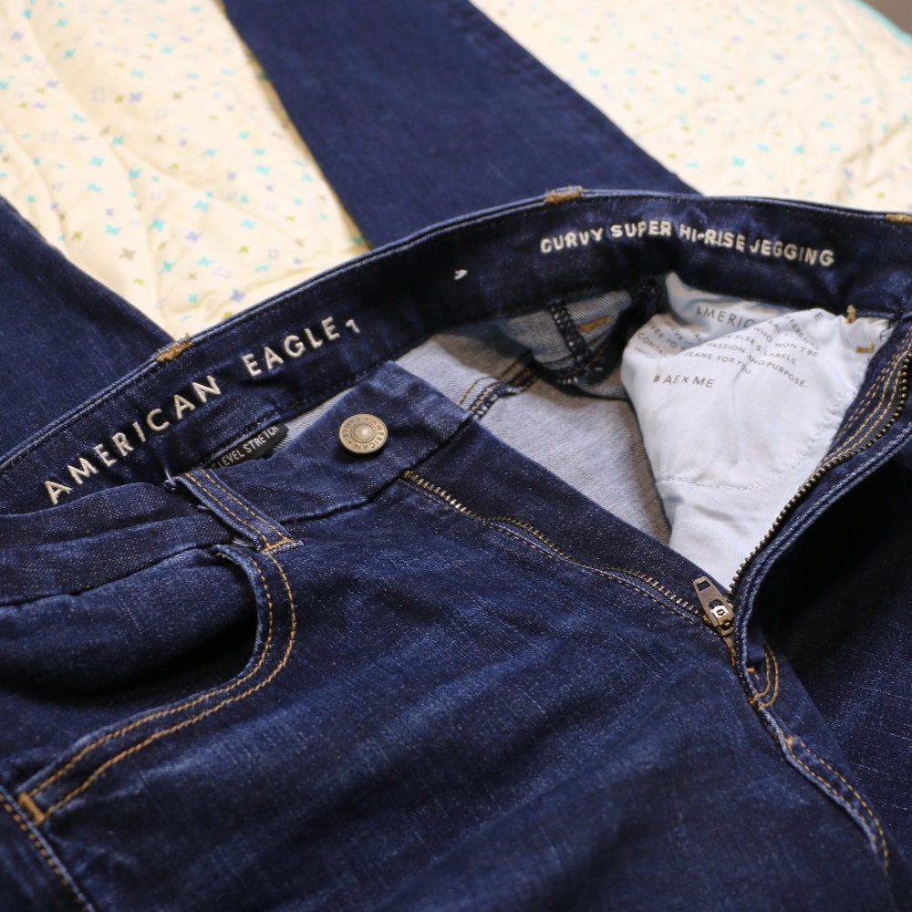 American Eagle Curvy Super High Rise Jegging Dark Wash